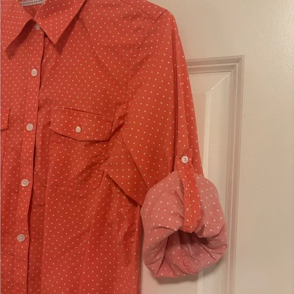 L.L. Bean Coral/White Micro Dot Button-Front Shirt - Picture 4 of 5